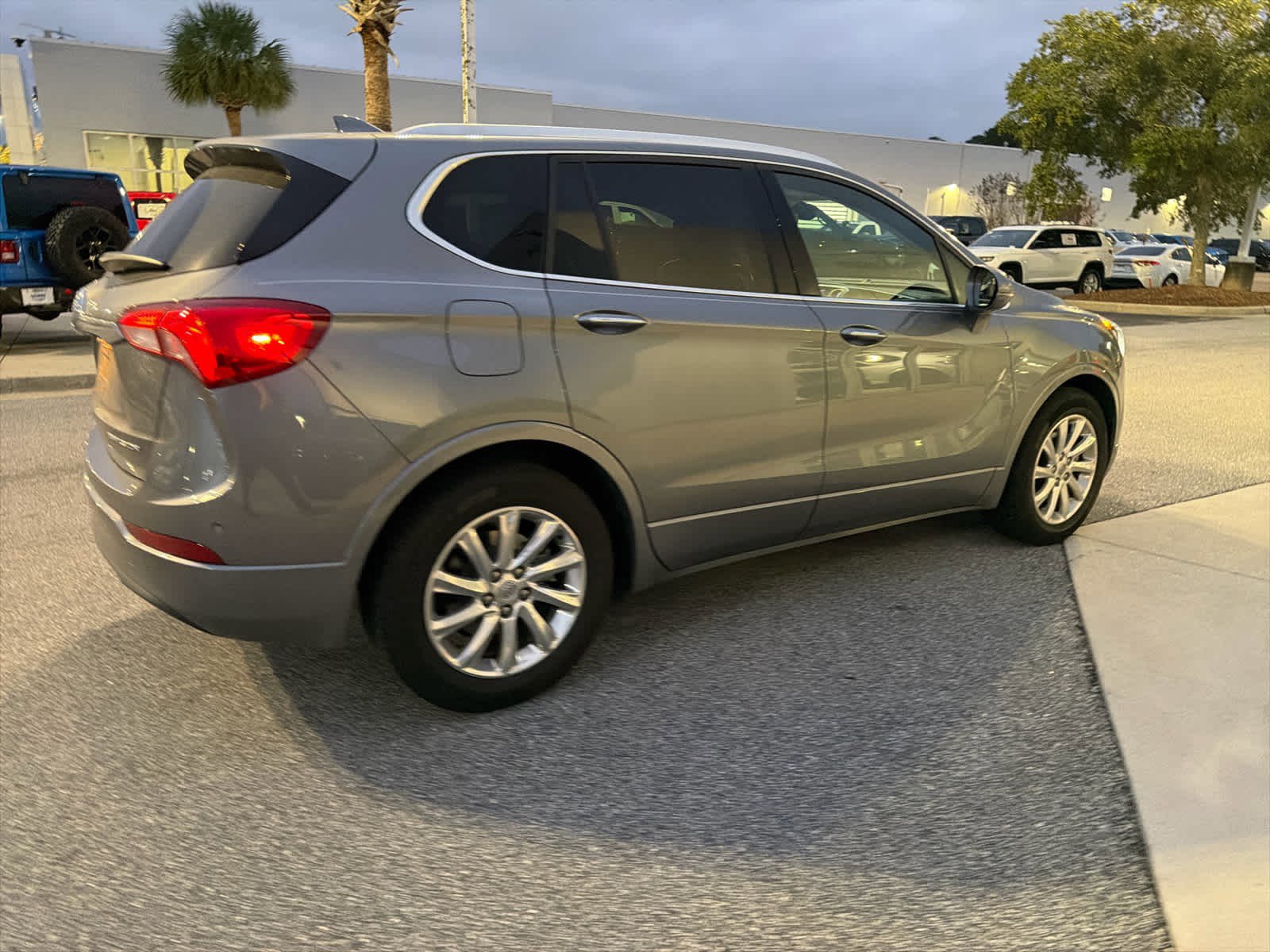 Used 2019 Buick Envision Essence image 51