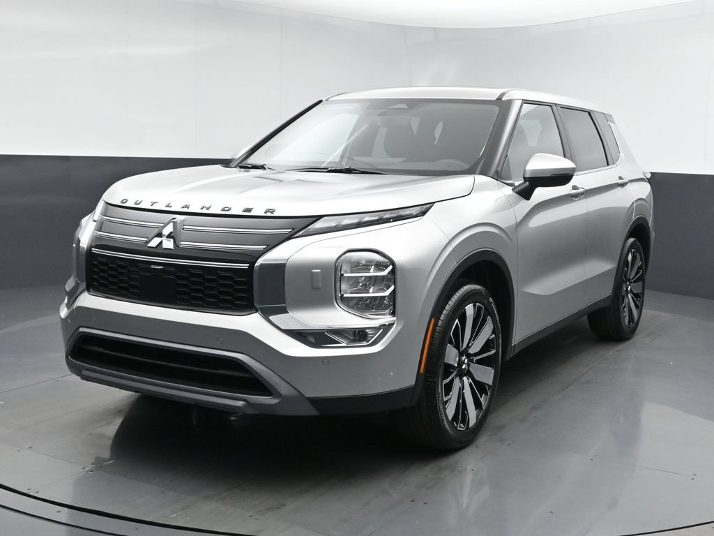 New 2026 Mitsubishi Outlander SE AWD/4WD image 1
