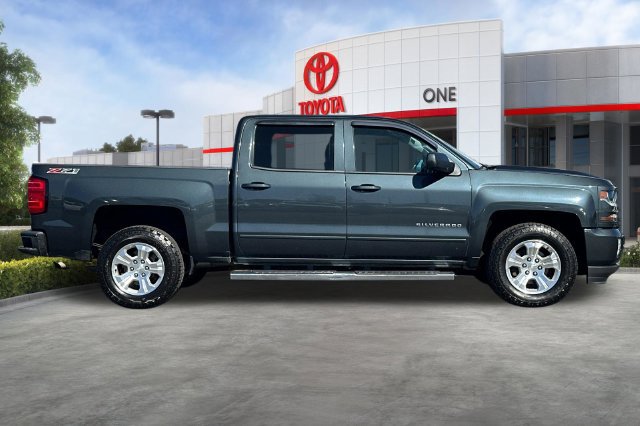 Used 2017 Chevrolet Silverado 1500 LT w/ All Star Edition AWD/4WD image 3