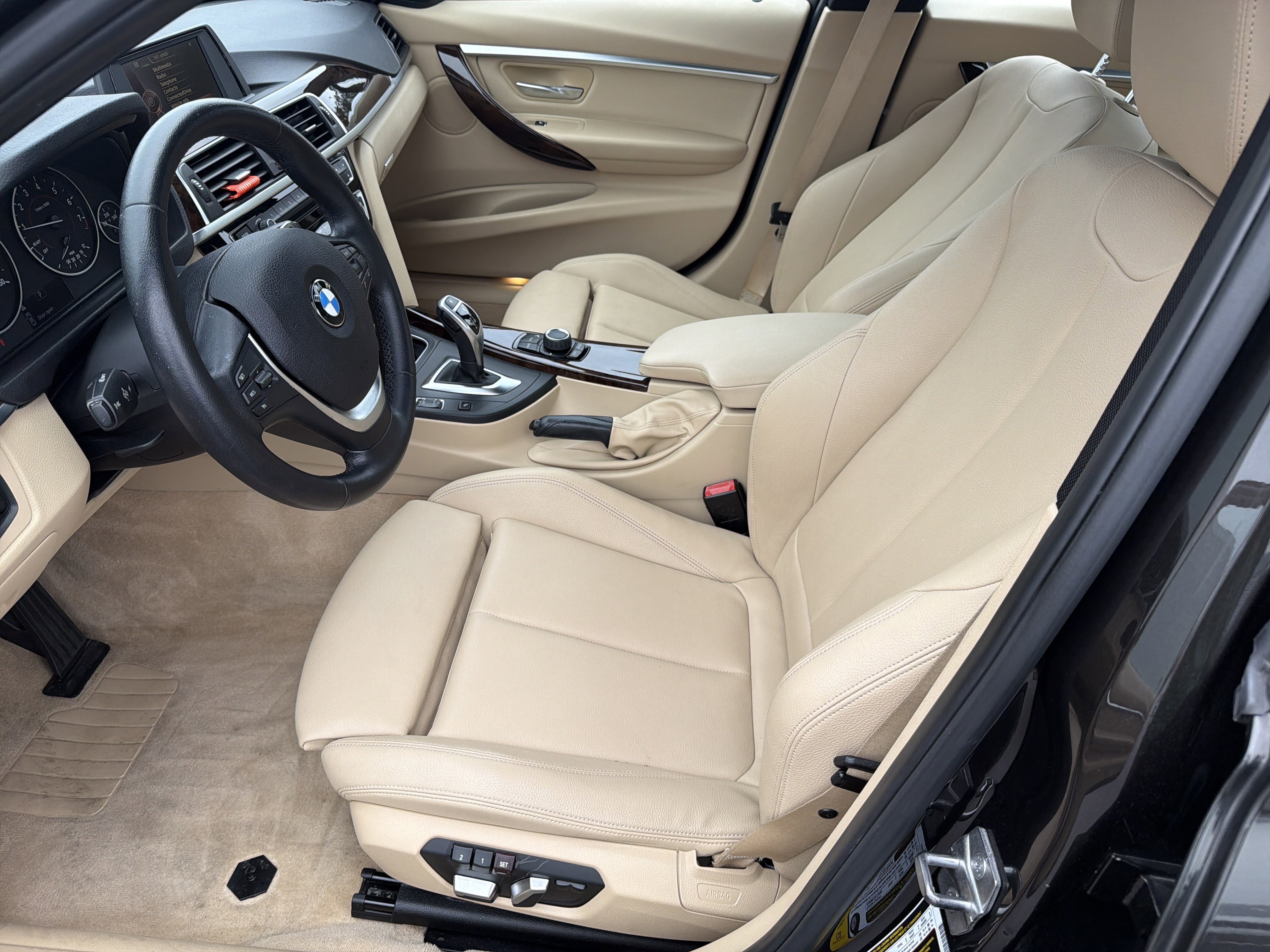 Used 2016 BMW 328i Sedan RWD image 11