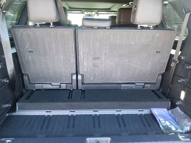 Used 2025 Toyota Sequoia Platinum AWD/4WD image 31