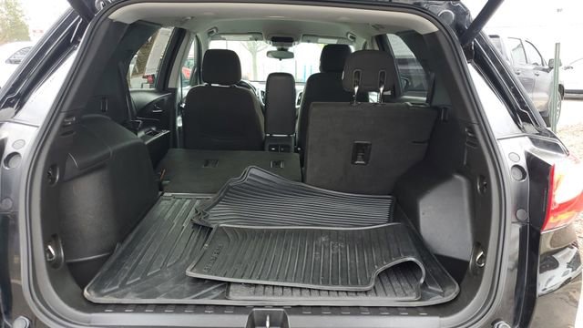 Used 2019 Chevrolet Equinox LT w/ Driver Convenience Package image 22