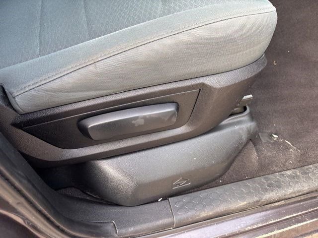 Used 2015 RAM 1500 ST w/ SXT Appearance Group image 37