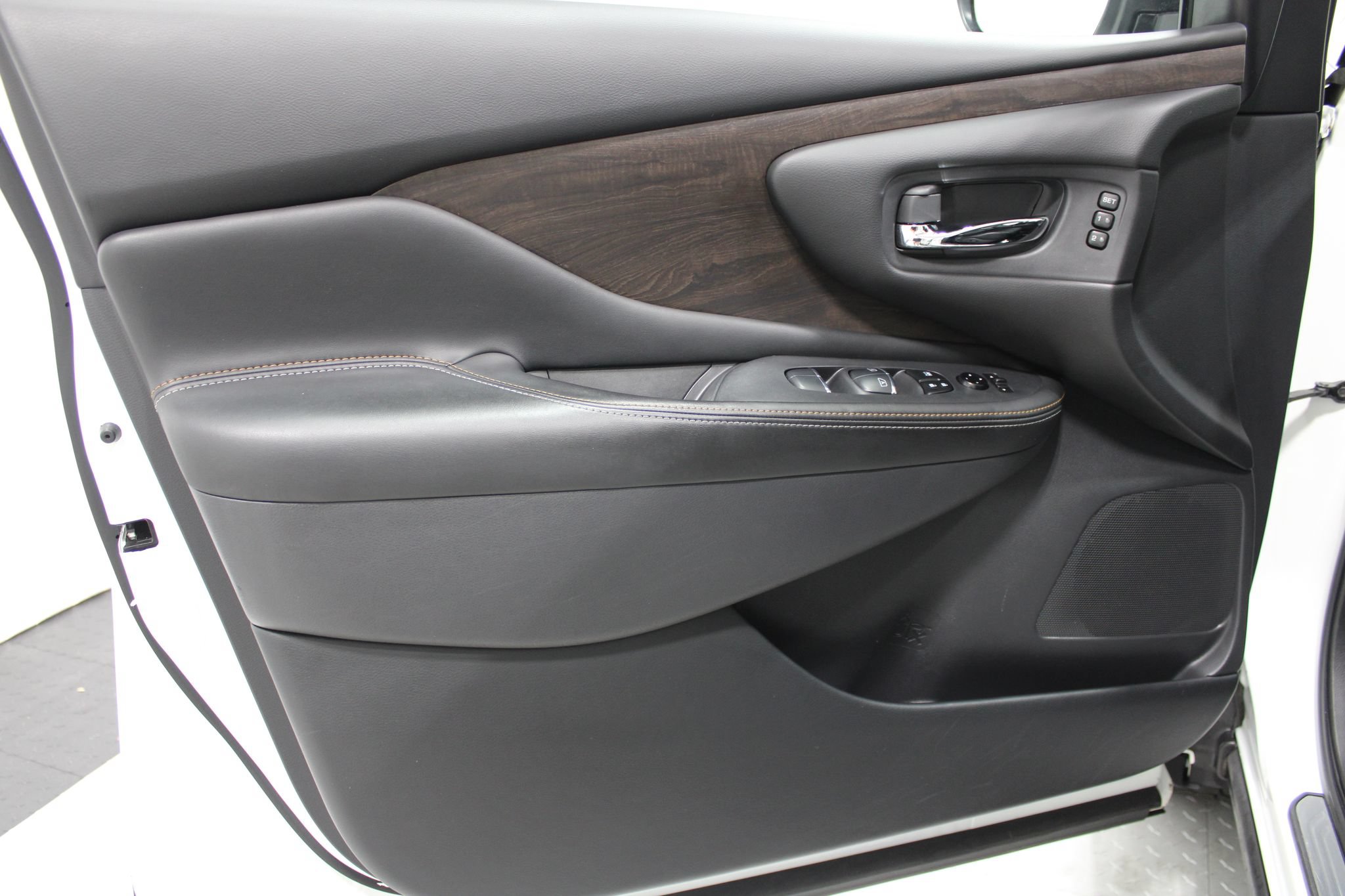 Used 2023 Nissan Murano Platinum AWD/4WD image 10