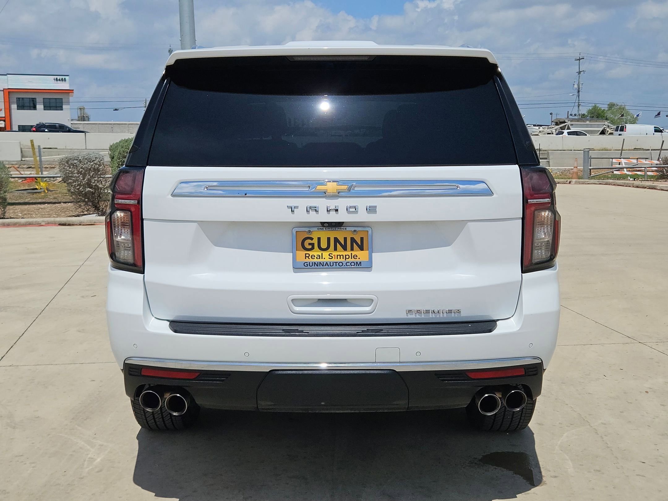 Used 2021 Chevrolet Tahoe Premier w/ Premium Package RWD image 4