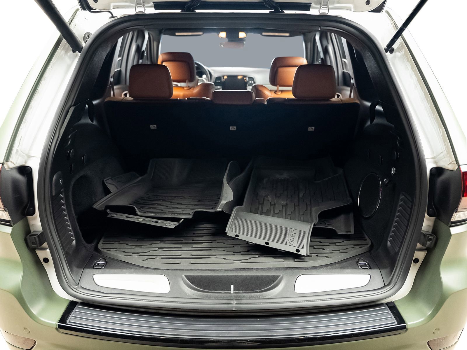 Used 2021 Jeep Grand Cherokee Trackhawk w/ Trailer Tow Group IV AWD/4WD image 57