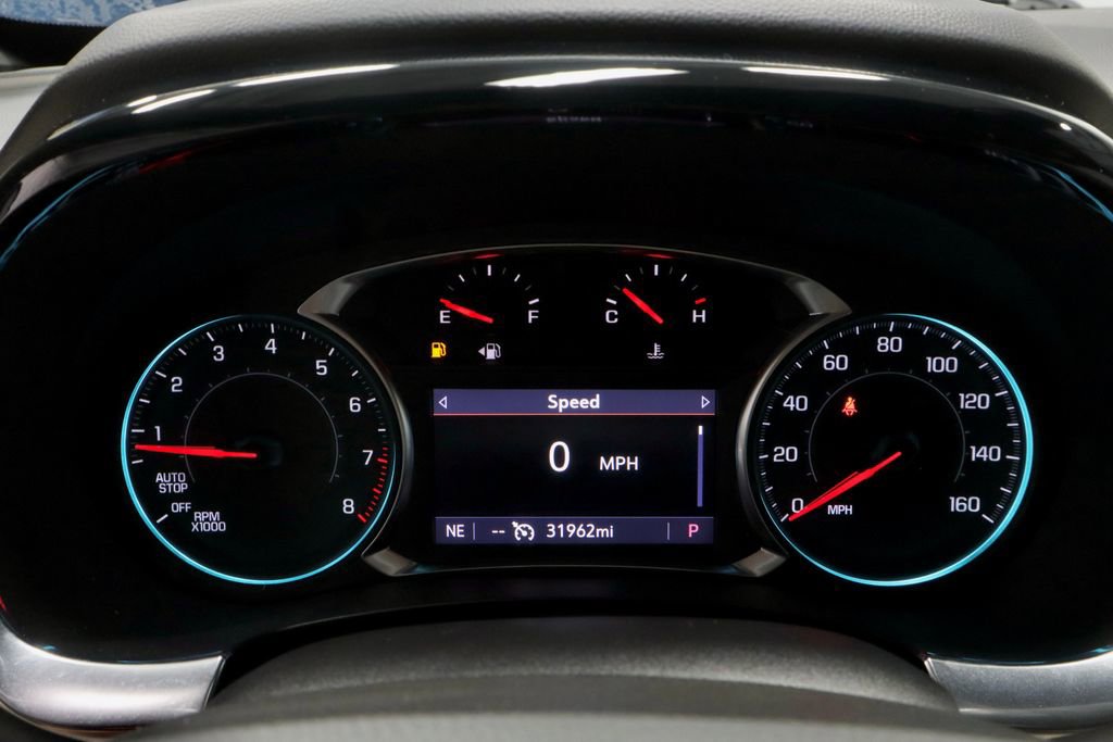 Used 2023 Chevrolet Traverse LT FWD image 29