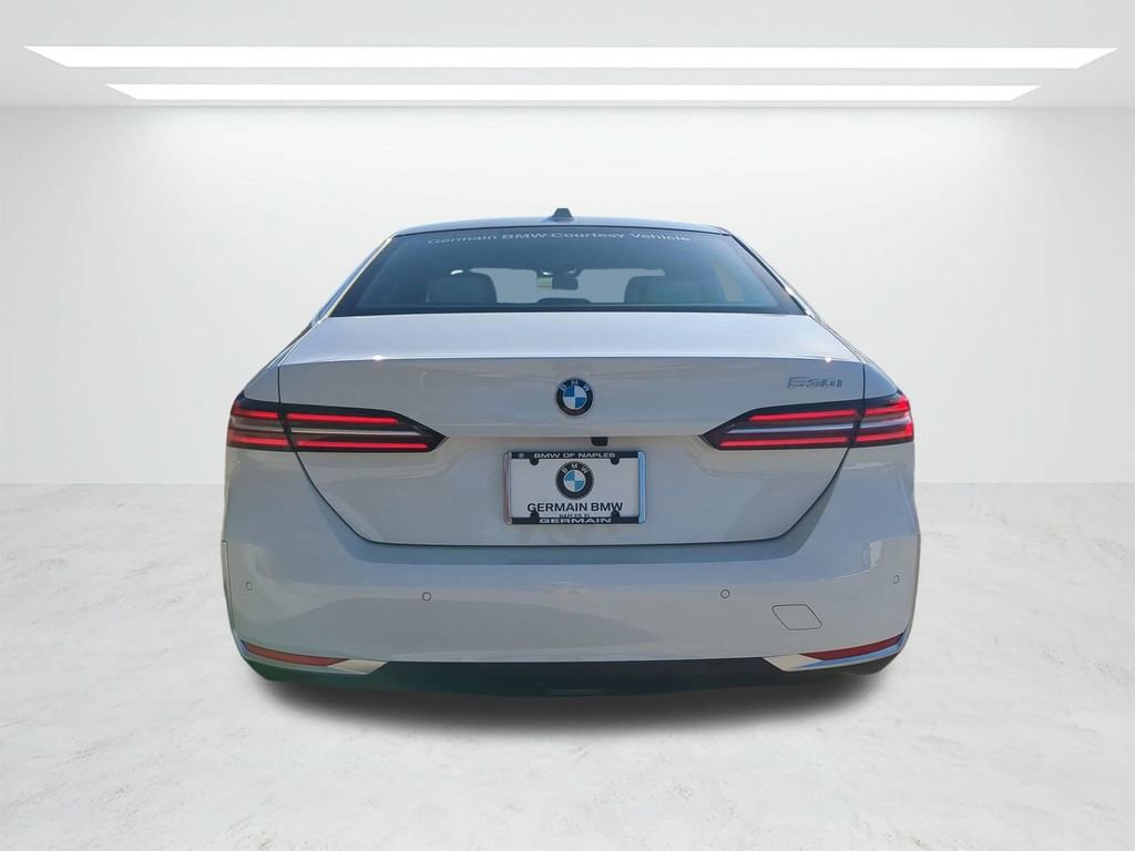 New 2026 BMW 530i w/ Premium Package image 5