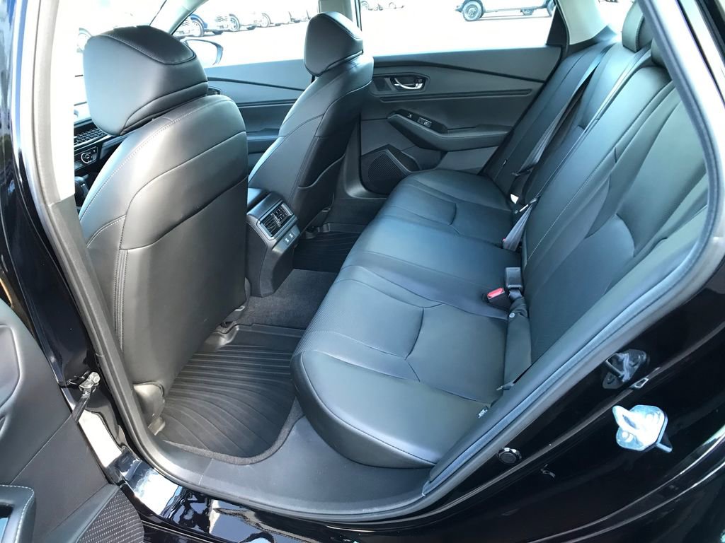 Used 2024 Honda Accord Touring image 9