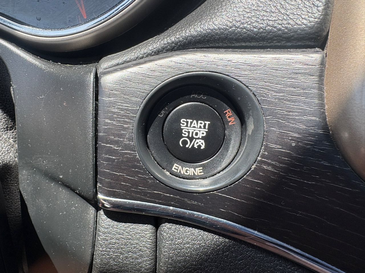 Used 2014 Jeep Grand Cherokee Summit image 14