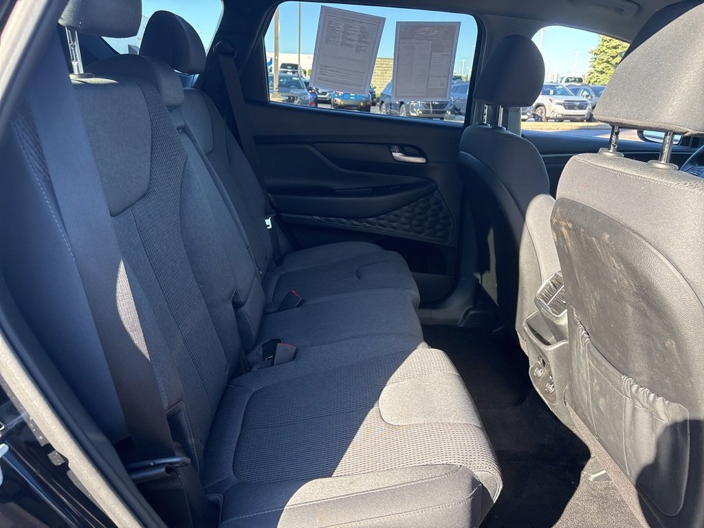 Used 2019 Hyundai Santa Fe SE image 10