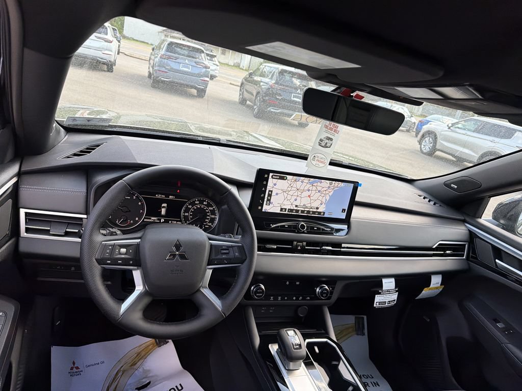 New 2026 Mitsubishi Outlander LE AWD/4WD image 14
