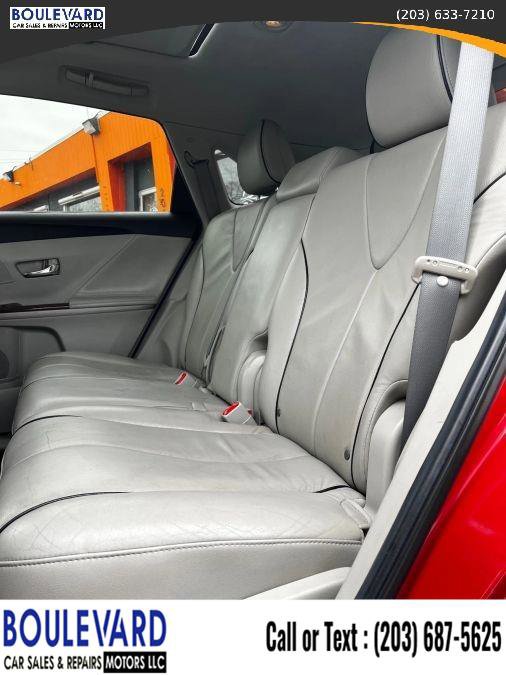 Used 2011 Toyota Venza AWD w/ Comfort Pkg image 13