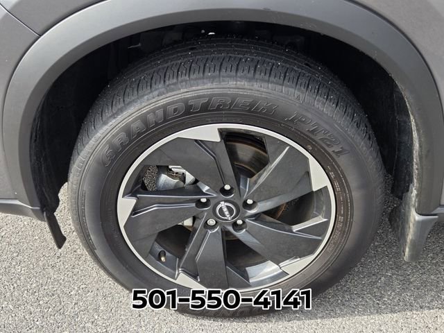 Used 2025 Nissan Rogue SV w/ SV Premium Package FWD image 20