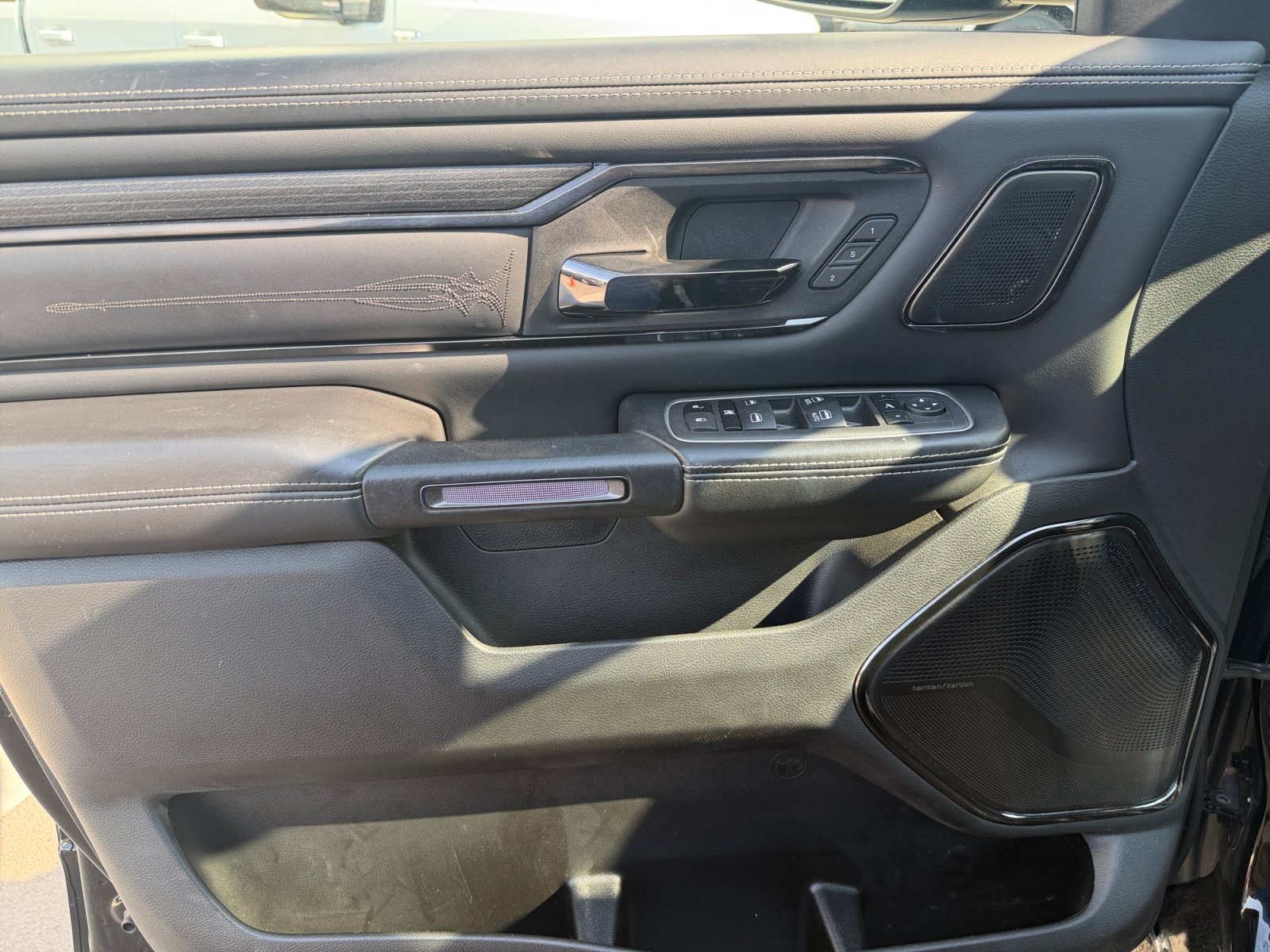Used 2023 RAM 1500 Limited AWD/4WD image 13