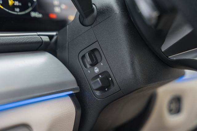 Used 2024 Mercedes-Benz GLS 450 4MATIC image 44