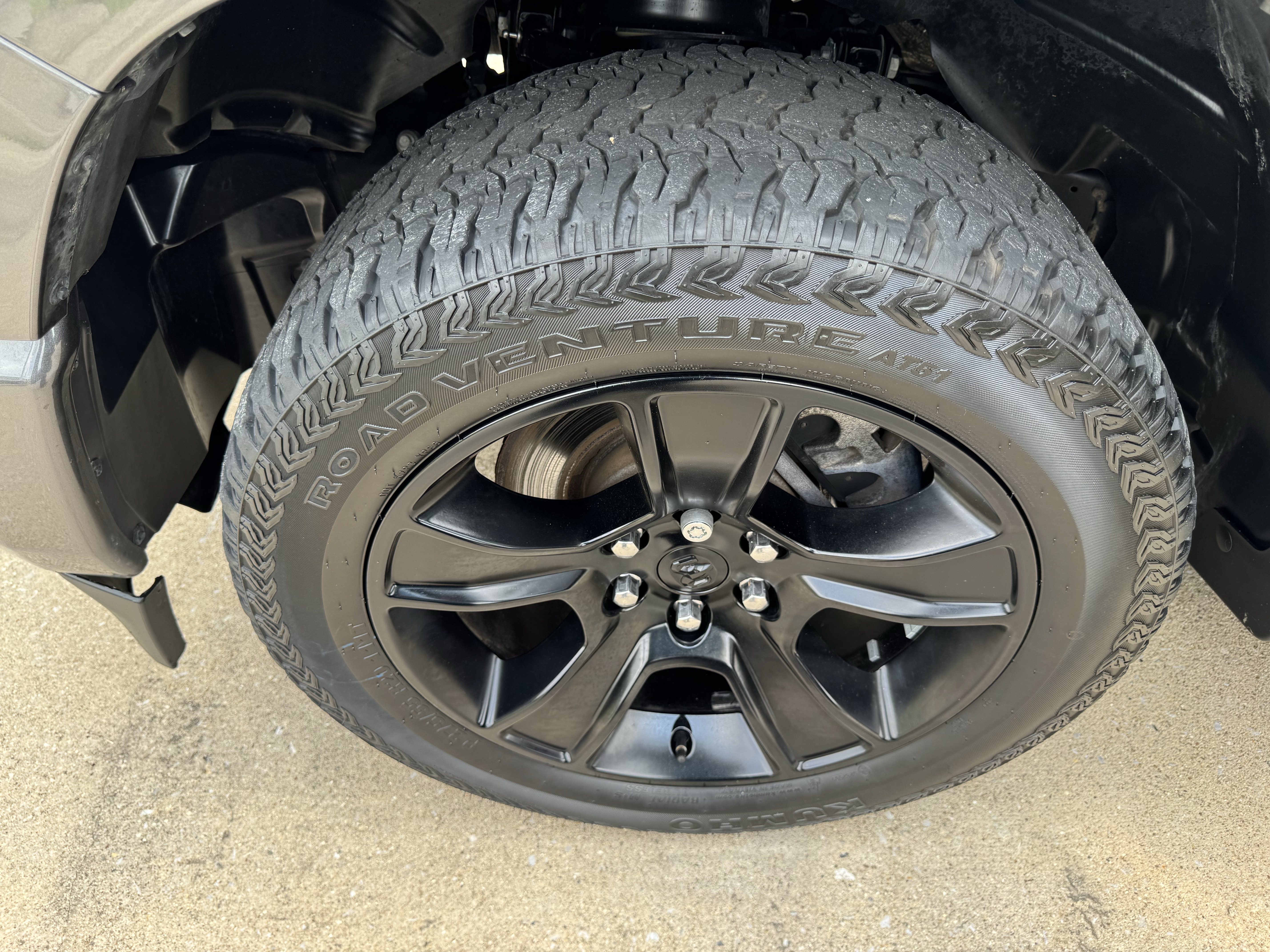 Used 2023 RAM 1500 Big Horn AWD/4WD image 34