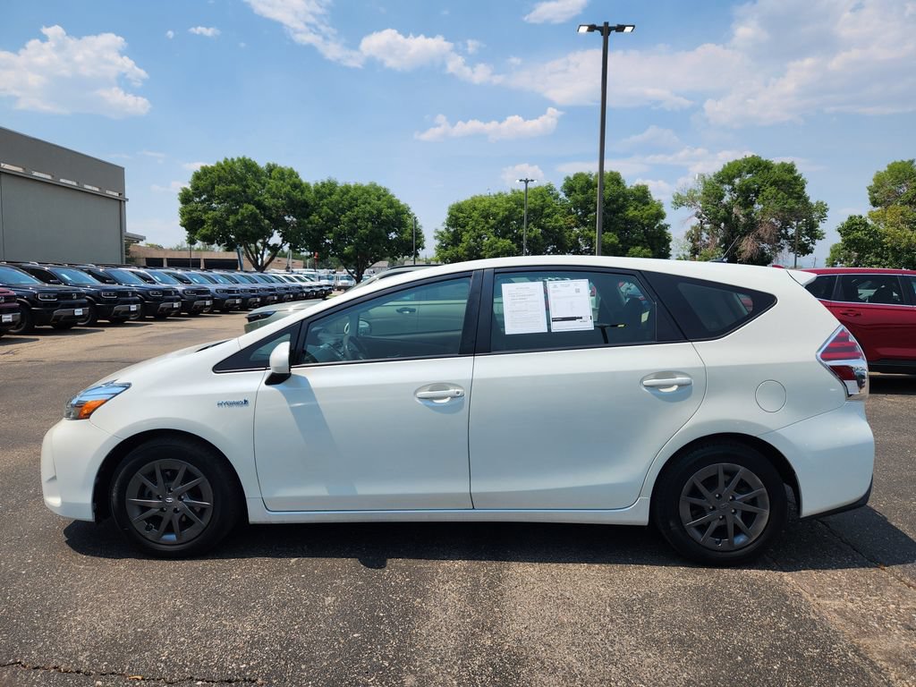 Used 2016 Toyota Prius V Three FWD image 8