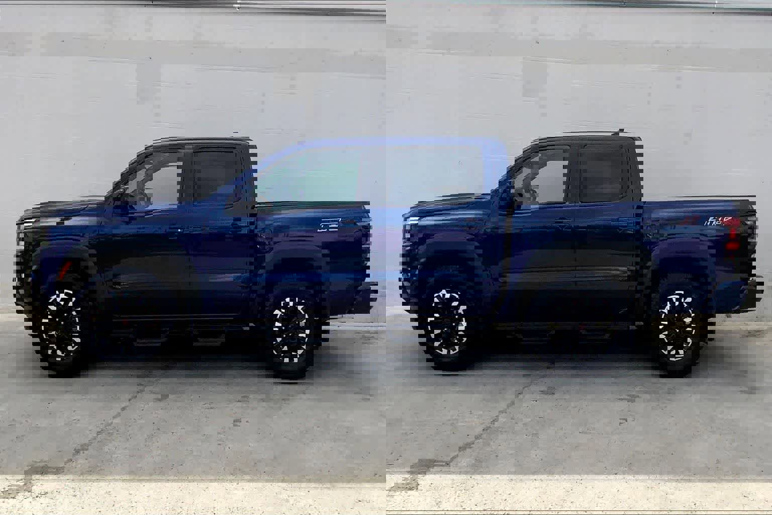 Used 2022 Nissan Frontier Pro-X image 4