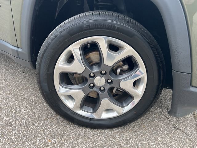 Used 2018 Jeep Compass Limited w/ Navigation Group AWD/4WD image 37
