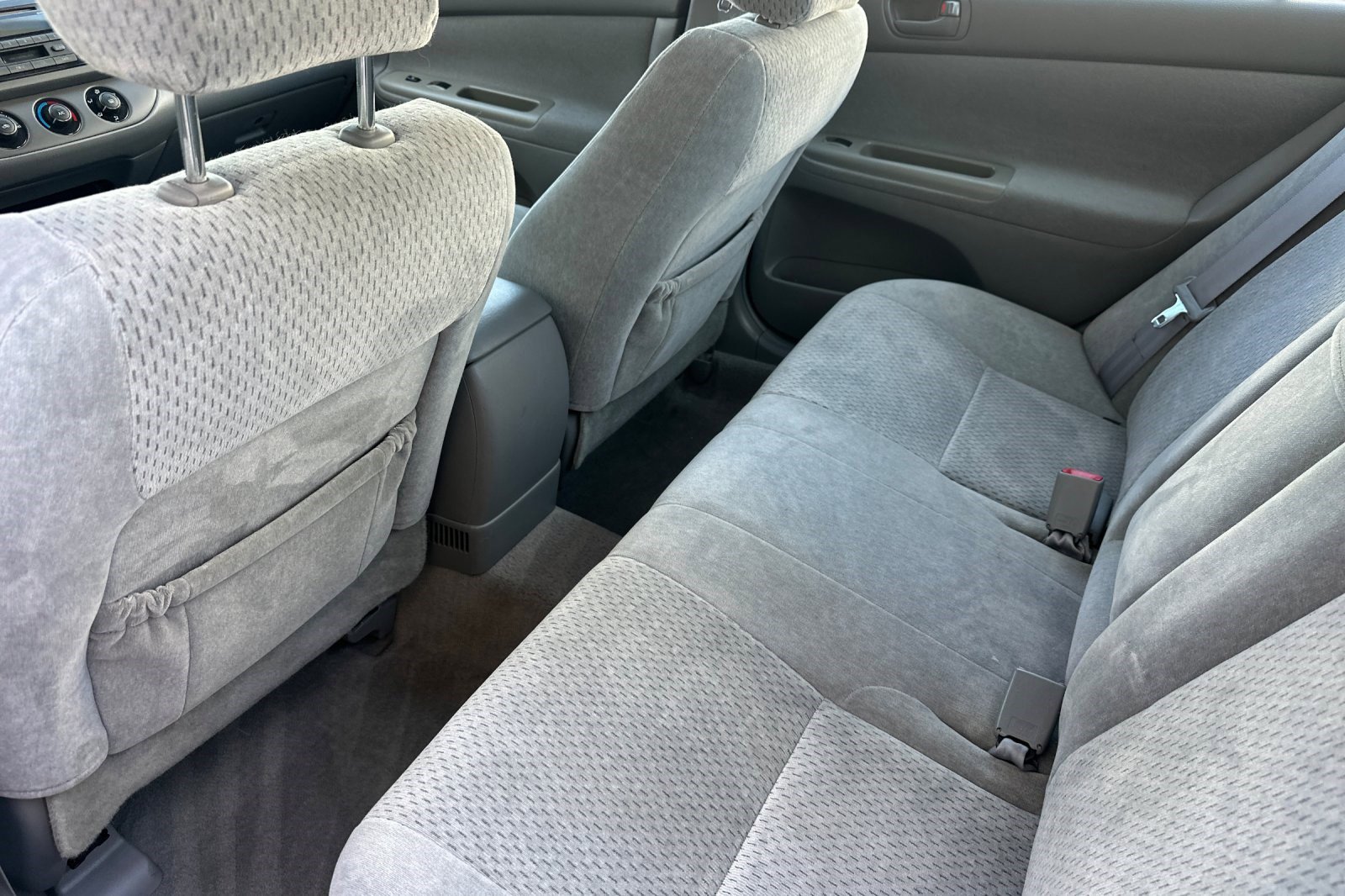 Used 2004 Toyota Camry LE image 15