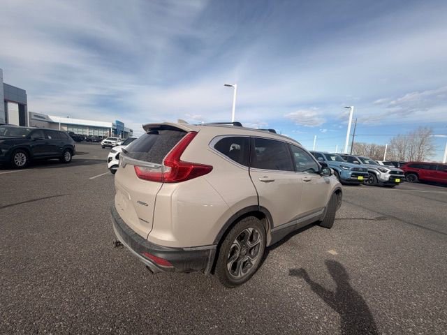 Used 2017 Honda CR-V Touring image 2