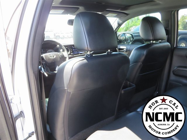 Used 2021 Toyota Tacoma TRD Sport image 40