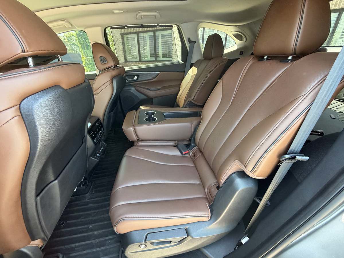 Used 2024 Acura MDX w/ Advance Package AWD/4WD image 10