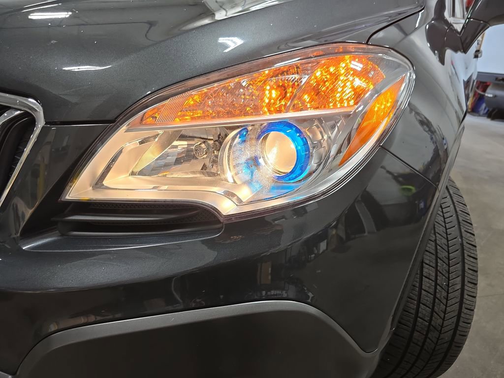 Used 2016 Buick Encore Convenience FWD image 33