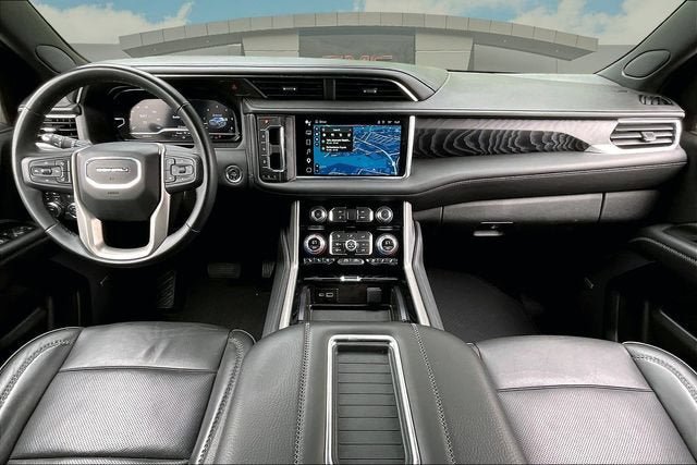 Used 2024 GMC Yukon XL Denali AWD/4WD image 15