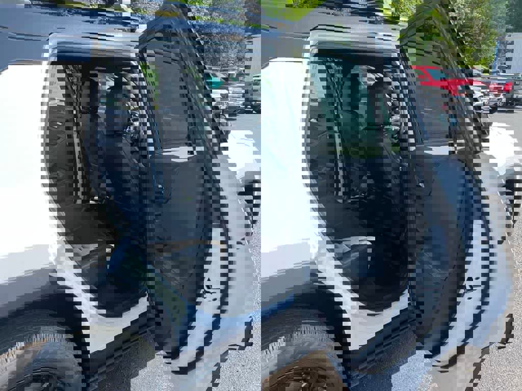 New 2026 Chevrolet Equinox LT w/ Convenience Package II image 40