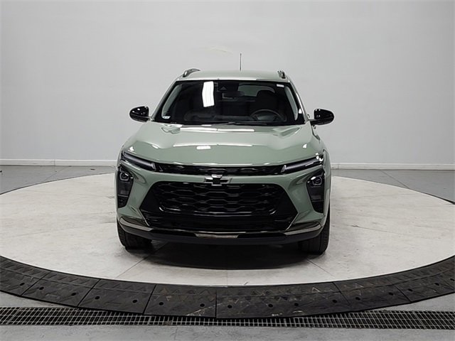 Used 2024 Chevrolet Trax ACTIV w/ Driver Confidence Package image 2