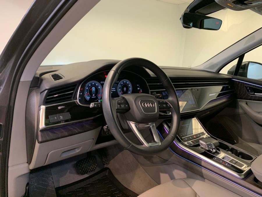 Used 2022 Audi Q7 3.0T Premium Plus w/ Premium Plus Package AWD/4WD image 17