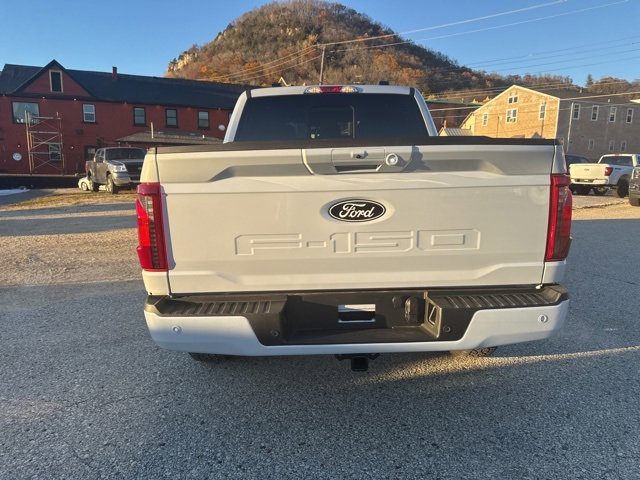 New 2025 Ford F150 XLT w/ Equipment Group 302A MID image 4