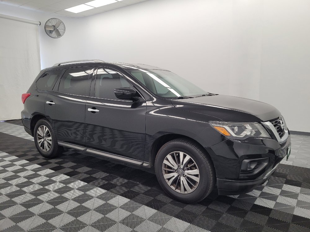 Used 2019 Nissan Pathfinder S image 11
