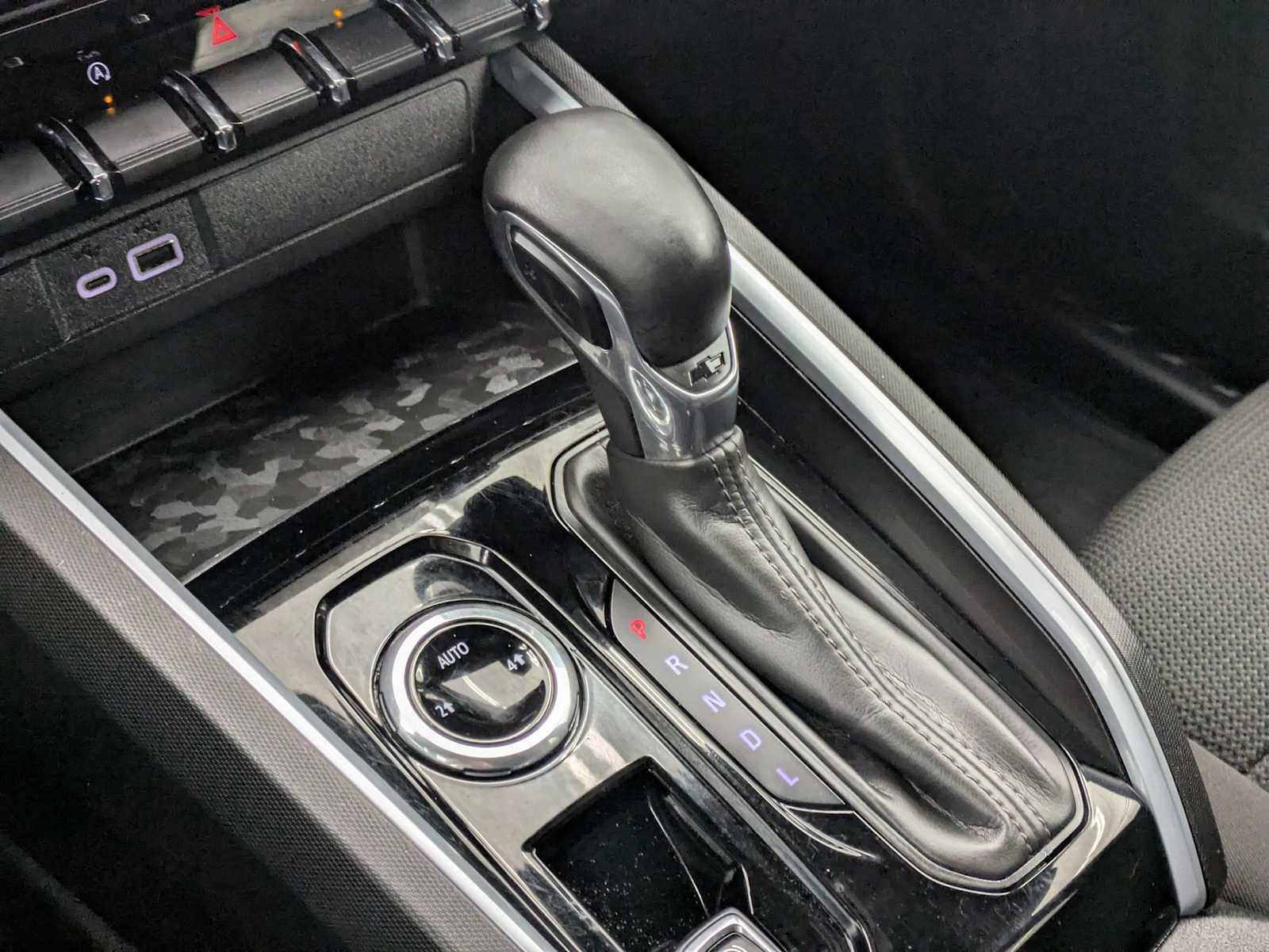 Used 2023 Chevrolet Colorado LT w/ LT Convenience Package AWD/4WD image 32