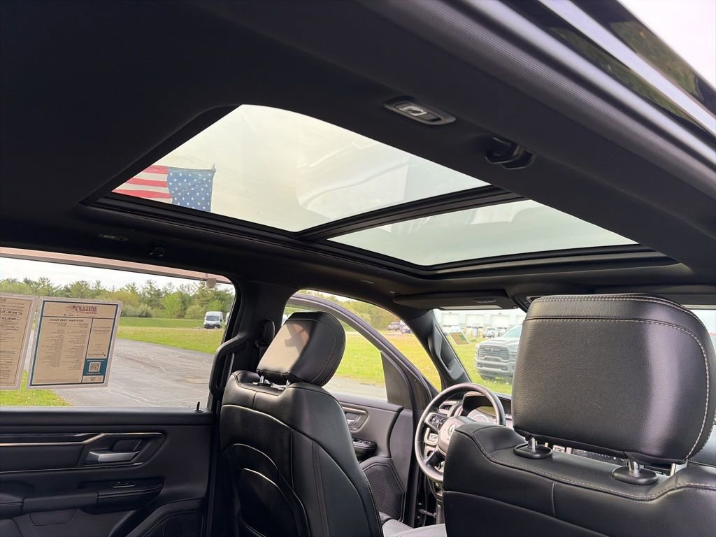 Used 2019 RAM 1500 Sport w/ Level 2 Equipment Group AWD/4WD image 2