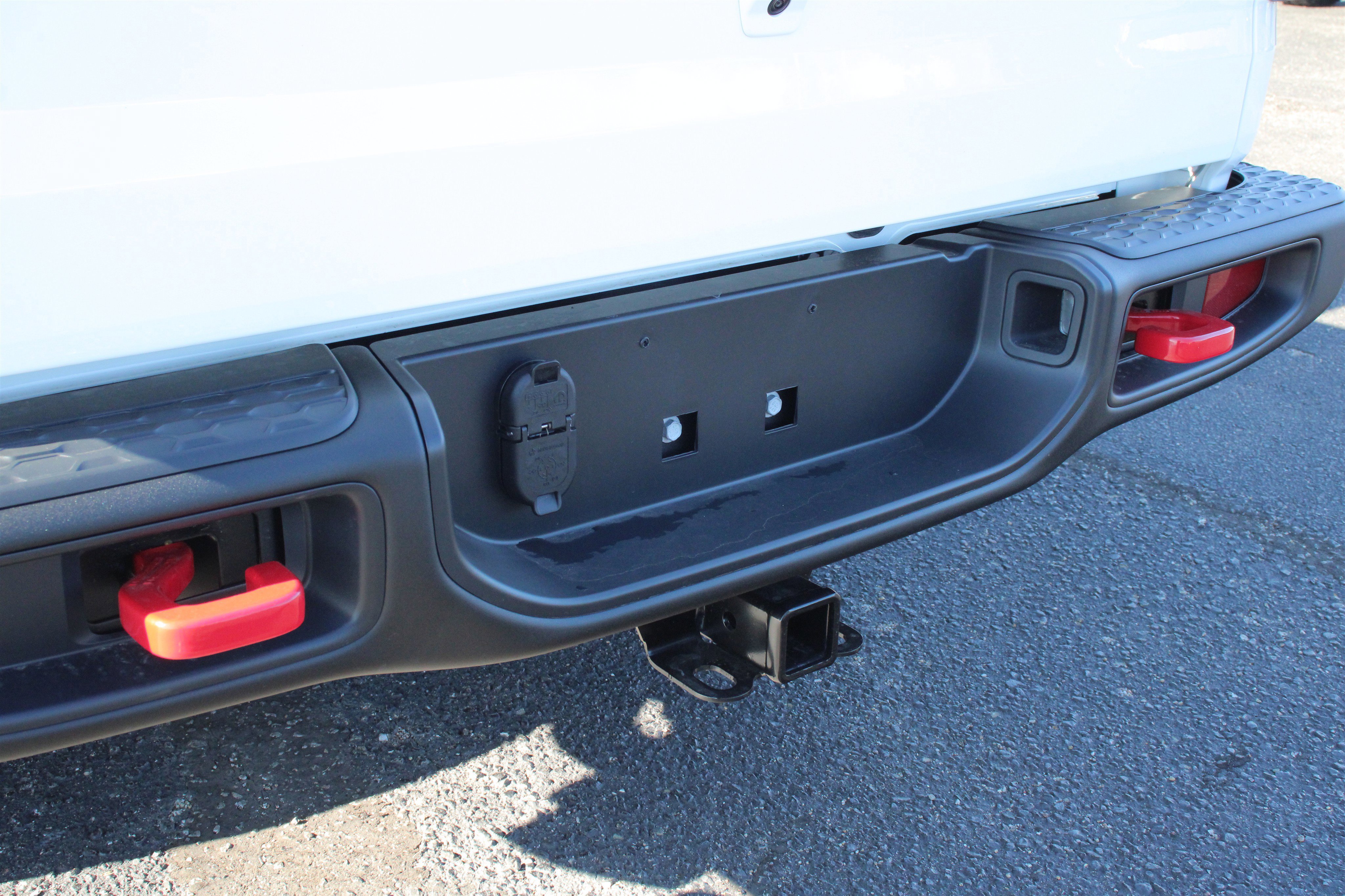 Used 2026 Jeep Gladiator Rubicon w/ Technology Group AWD/4WD image 26