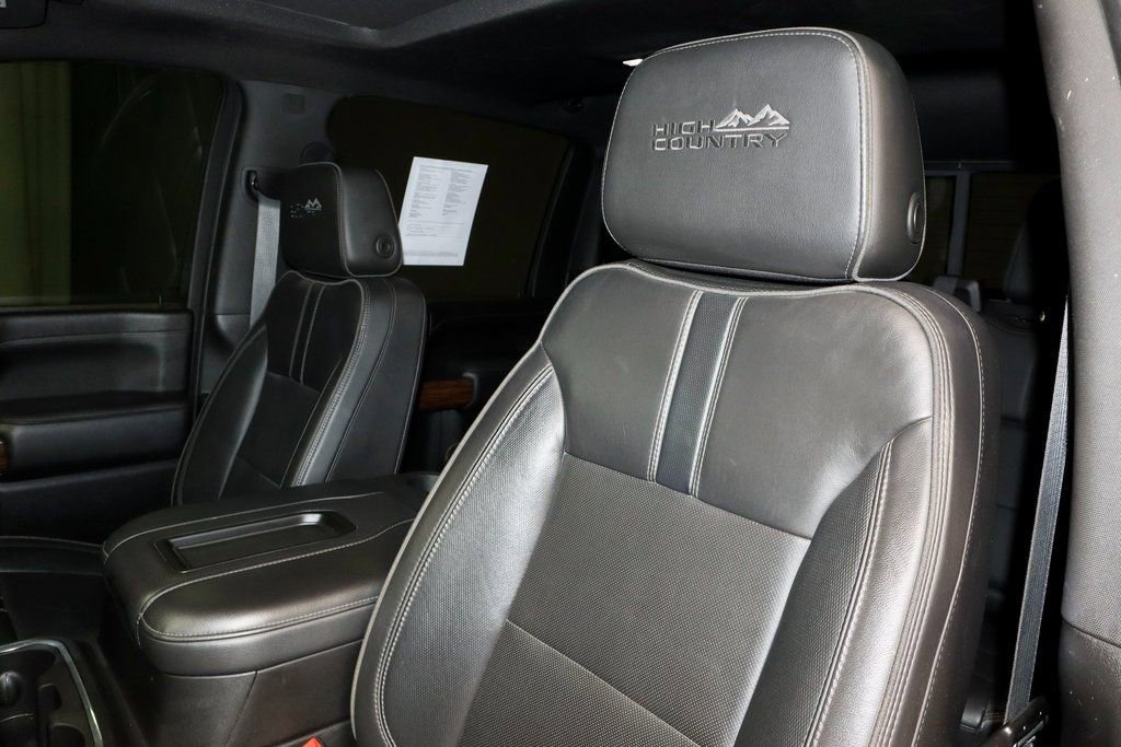 Used 2021 Chevrolet Silverado 3500 High Country image 28