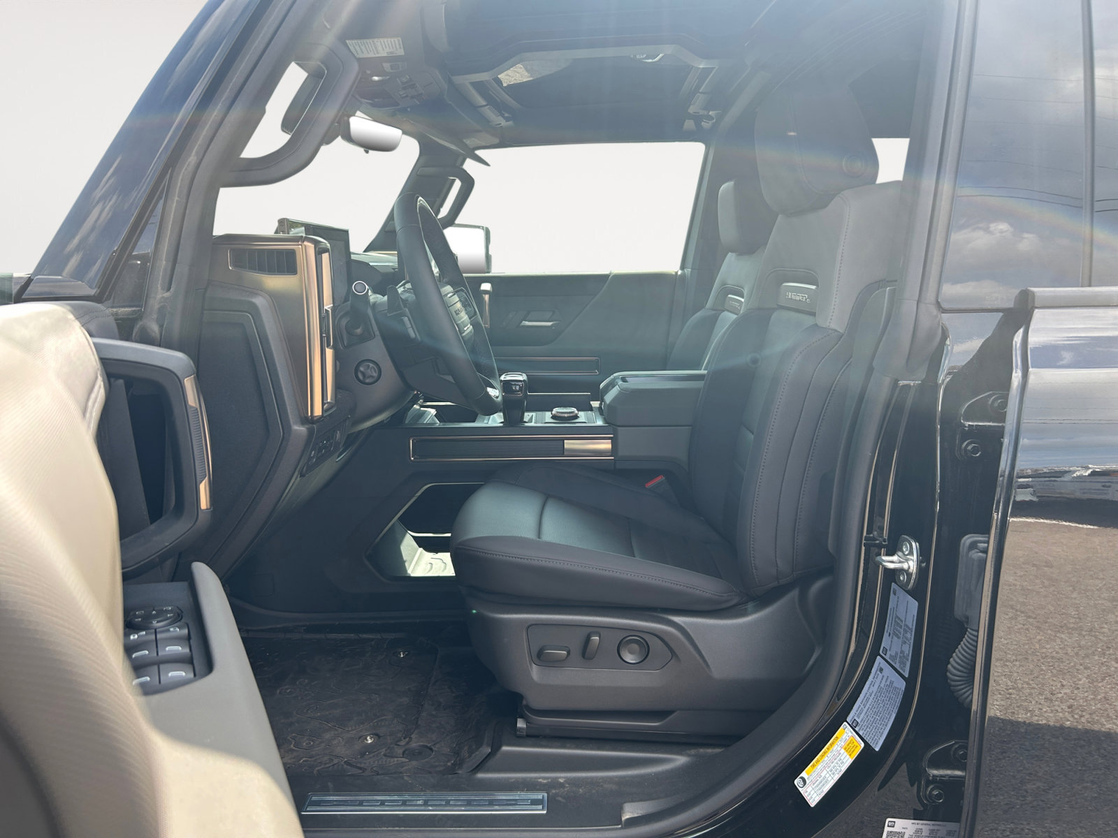 New 2025 GMC Hummer EV 2X w/ LPO, Sport Package image 22