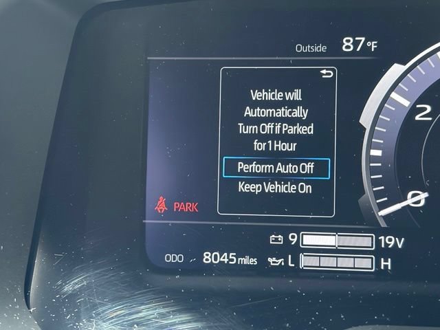 Used 2025 Toyota Tundra Limited AWD/4WD image 21