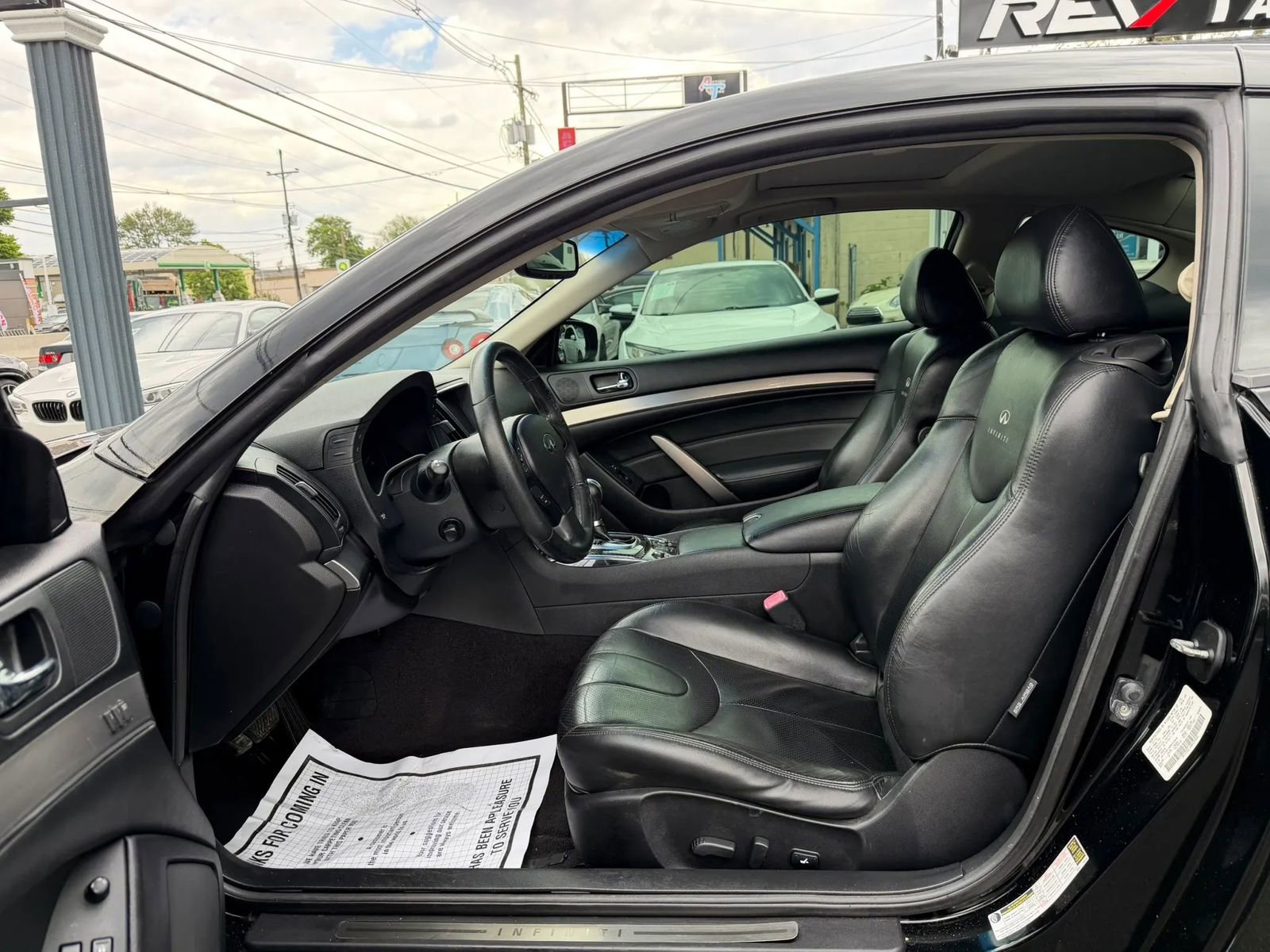 Used 2011 INFINITI G37 x Coupe w/ Premium Pkg AWD/4WD image 17