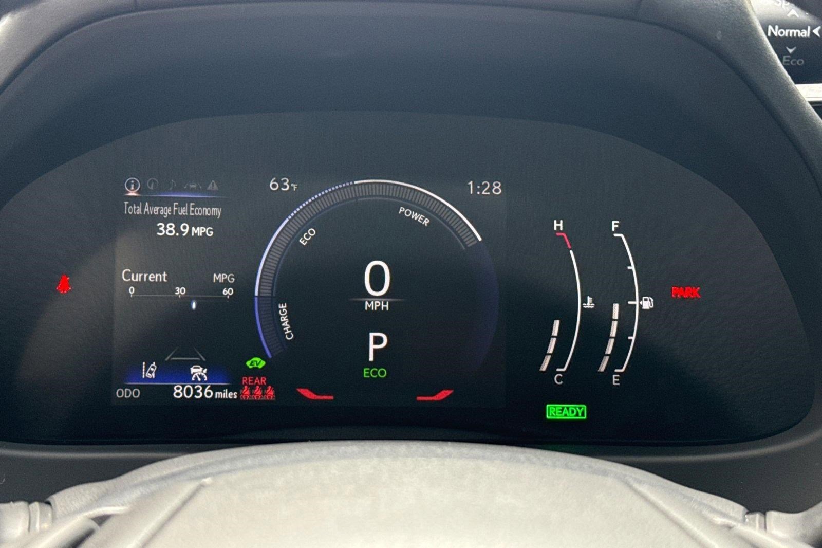 Certified 2025 Lexus UX 300h FWD w/ Accessory Package (Z2) image 18