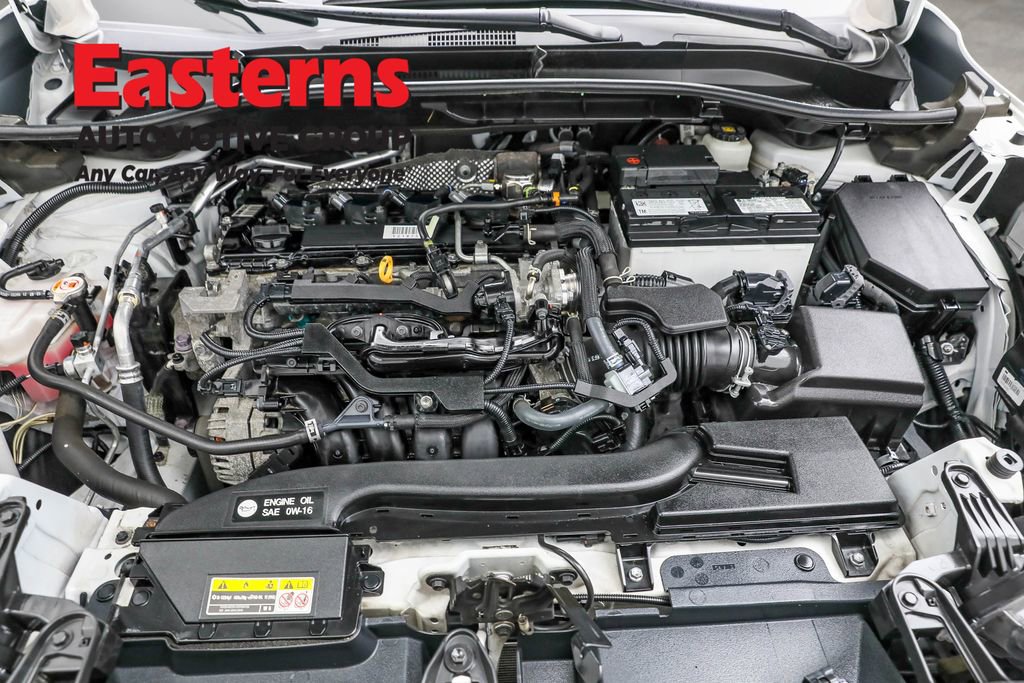 Used 2022 Toyota Corolla Cross XLE w/ Convenience Package image 7