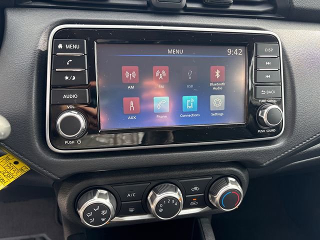 Used 2024 Nissan Versa S w/ S Plus Package image 24