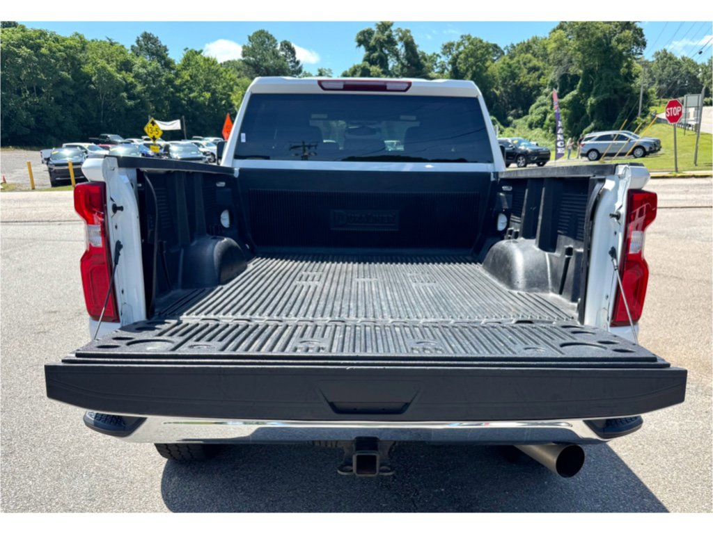 Used 2023 Chevrolet Silverado 2500 LTZ AWD/4WD image 5