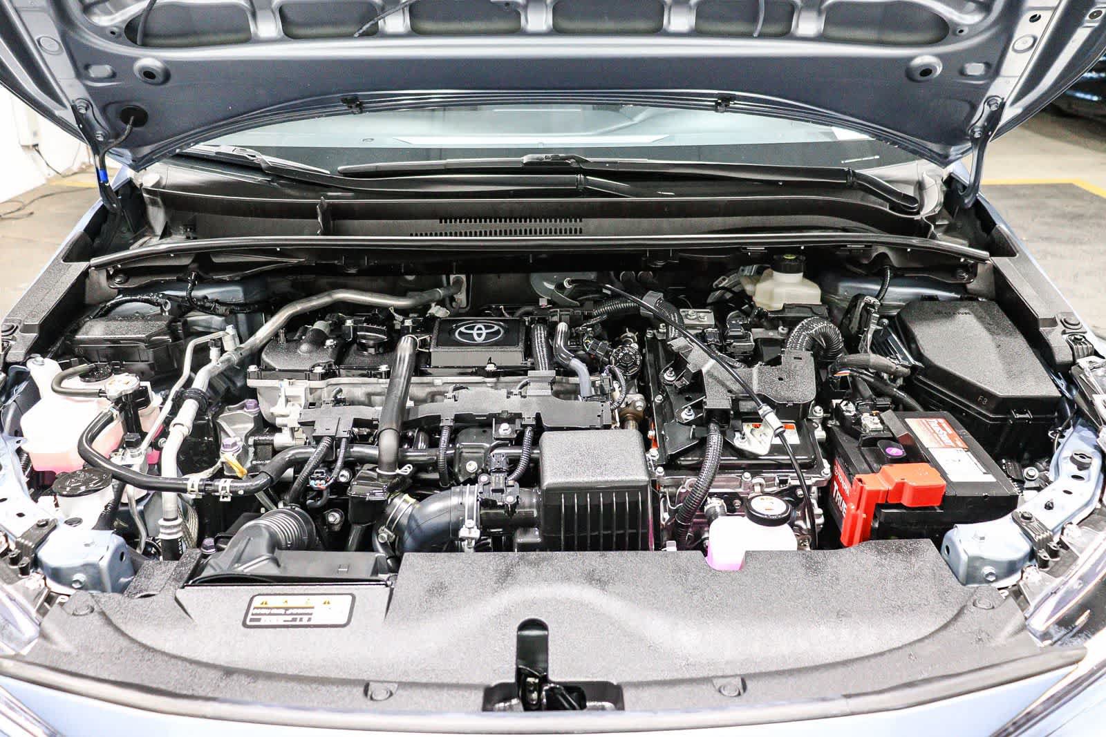 Certified 2025 Toyota Corolla LE FWD image 28