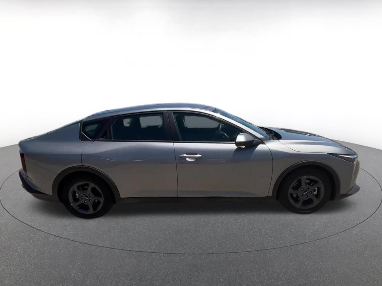 Used 2025 Kia K4 FWD image 16