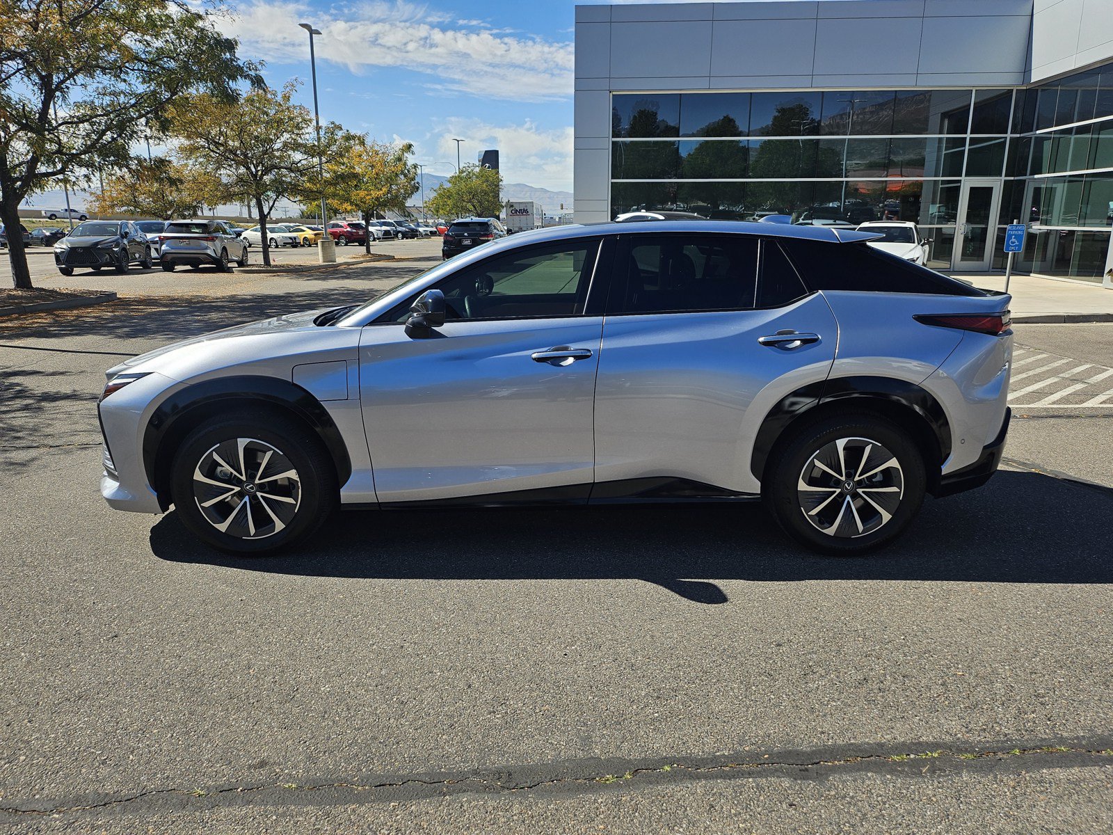 Used 2023 Lexus RZ 450e Premium w/ Technology Package AWD/4WD image 9