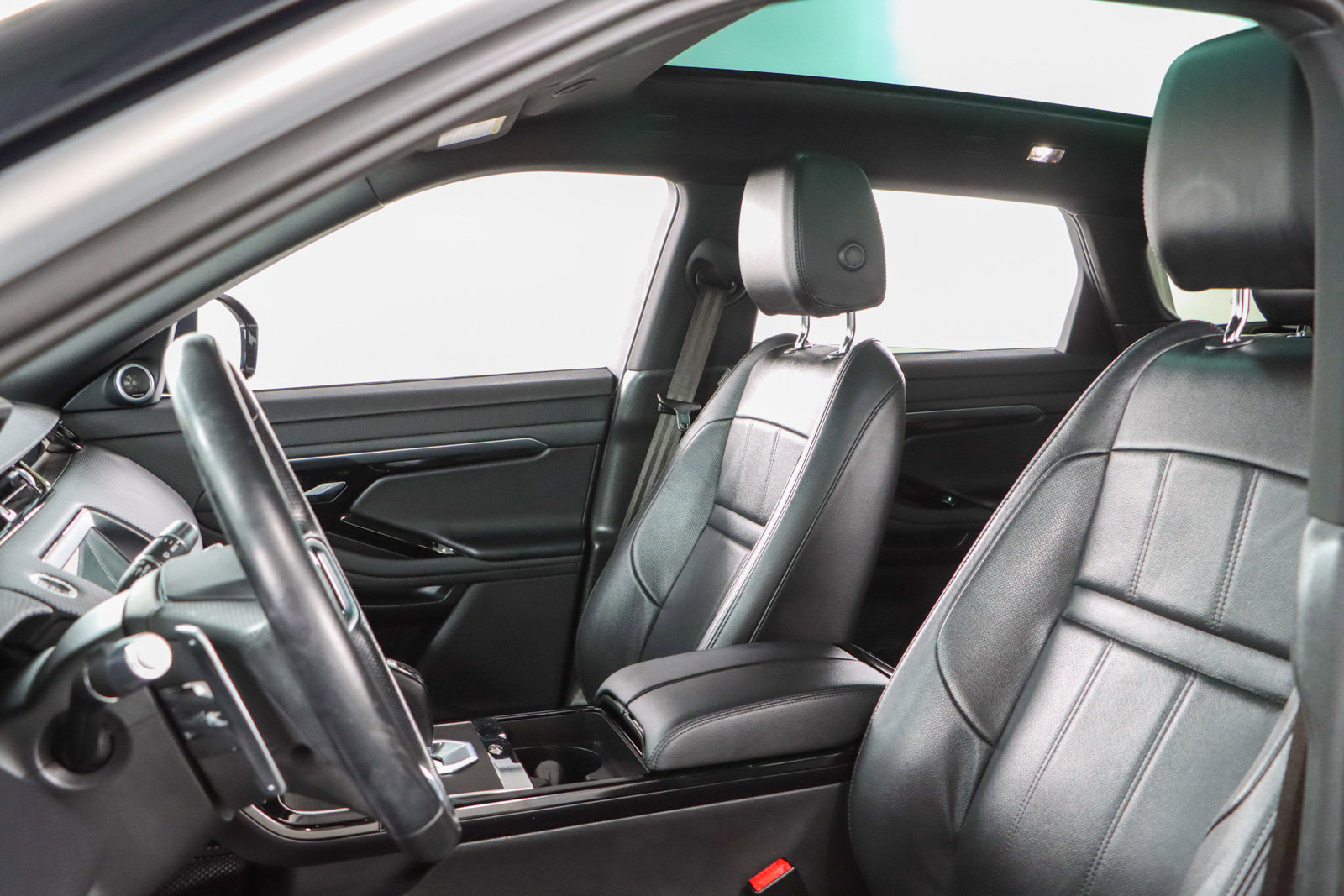 Used 2022 Land Rover Range Rover Evoque R-Dynamic S image 24